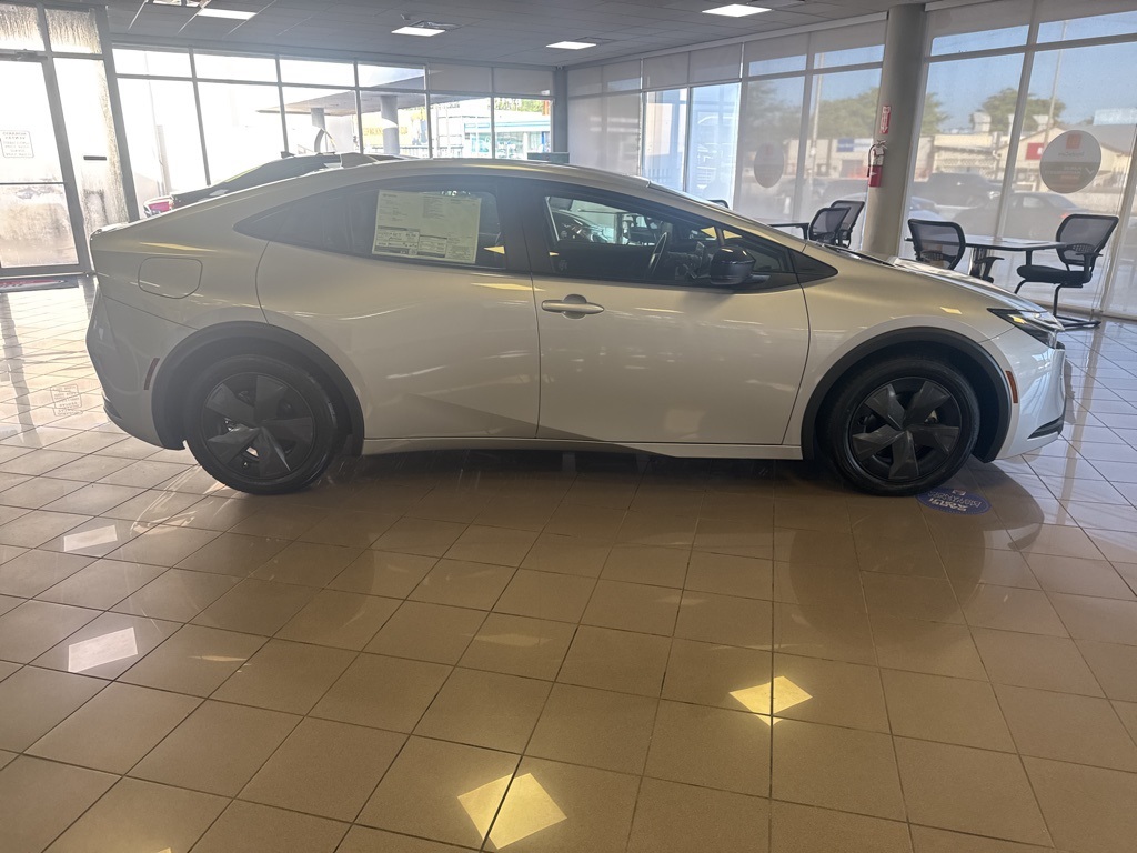 Thumbnail: 2025 Toyota Prius - 6