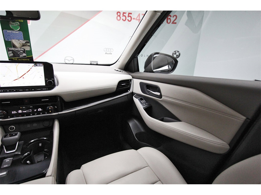 2023 Nissan Rogue SL - 7