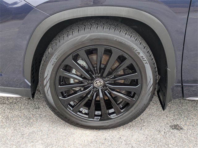 2023 Toyota Highlander XSE  at Davis Toyota of Orangeburg