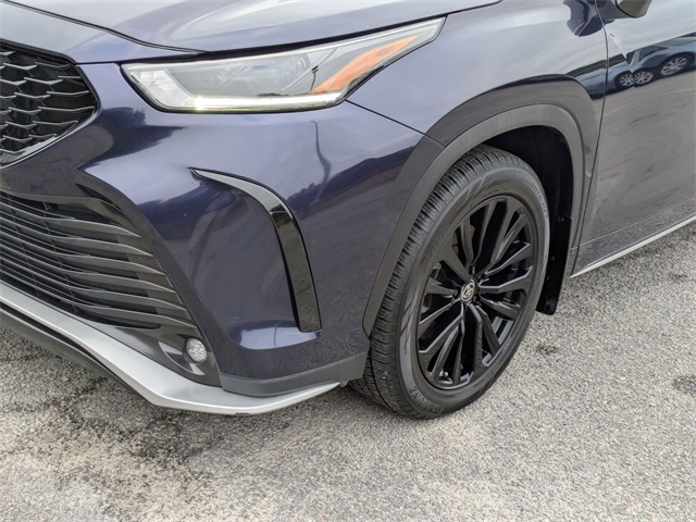 2023 Toyota Highlander XSE  at Davis Toyota of Orangeburg
