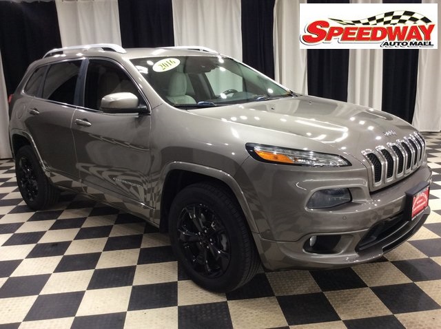 2016 Jeep Cherokee Overland's photo