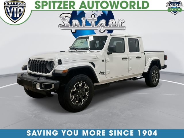 Bright White Clearcoat 2026 Jeep Gladiator Pickup Truck Four-Wheel Drive 8-Speed Automatic