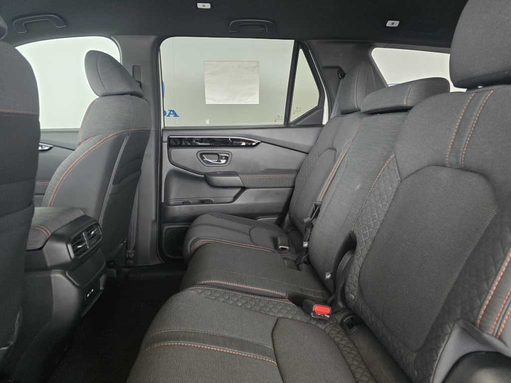 Thumbnail: 2025 Honda Pilot - 16