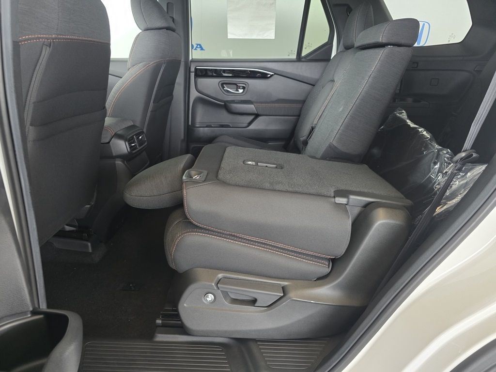 Thumbnail: 2025 Honda Pilot - 22