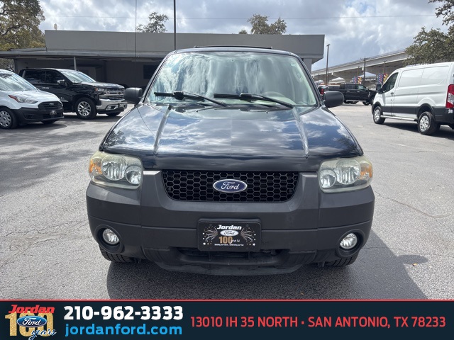 Used Car 2007 Ford Escape  Xlt For Sale Under $10,000 In San Antonio, Texas