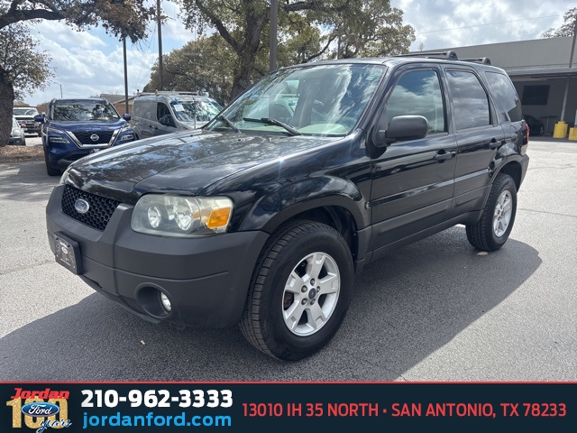 Used Car 2007 Ford Escape  Xlt For Sale Under $10,000 In San Antonio, Texas