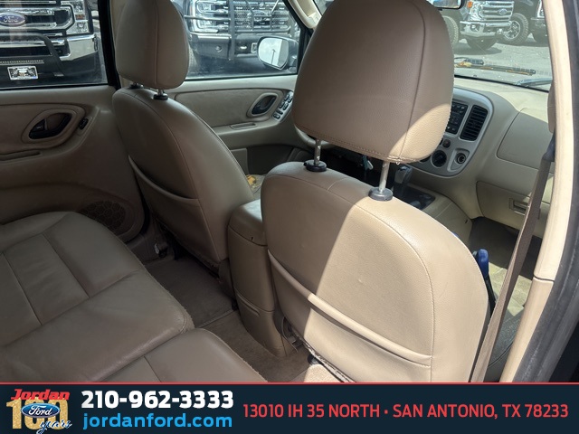 Used Car 2007 Ford Escape  Xlt For Sale Under $10,000 In San Antonio, Texas