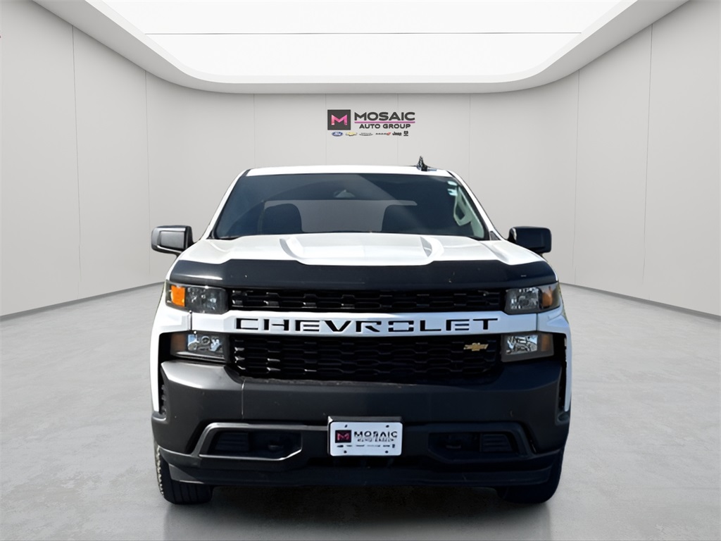 Used 2021 Chevrolet Silverado 1500 Custom with VIN 1GCPYBEK1MZ232346 for sale in Zumbrota, Minnesota