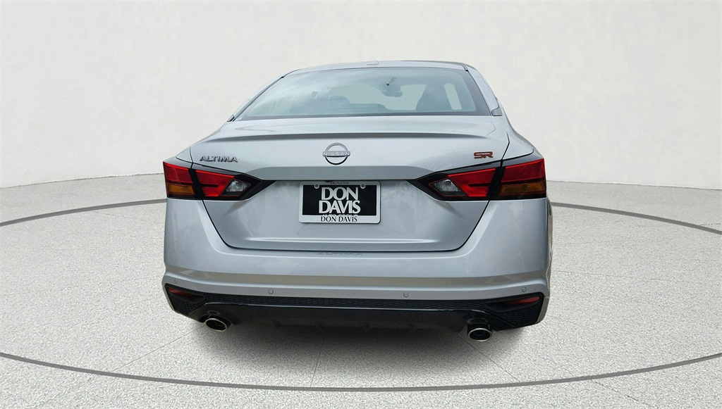 2025 Nissan Altima