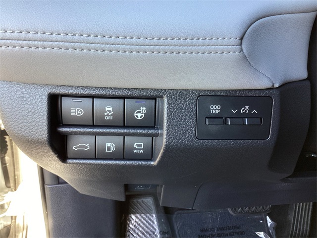 Used Car 2019 Toyota Avalon  For Sale Under $30,000 In San Antonio, Texas