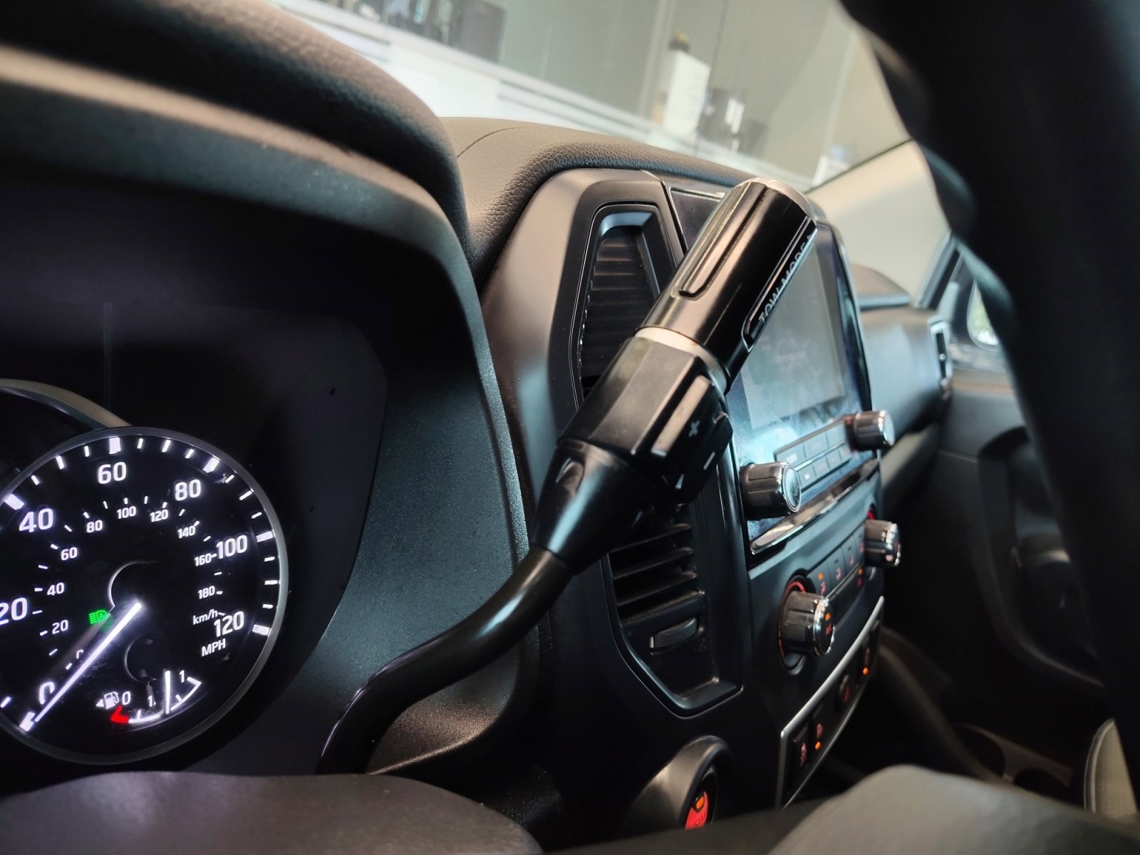 Used Car 2021 Nissan Titan  S For Sale Under $30,000 In San Antonio, Texas