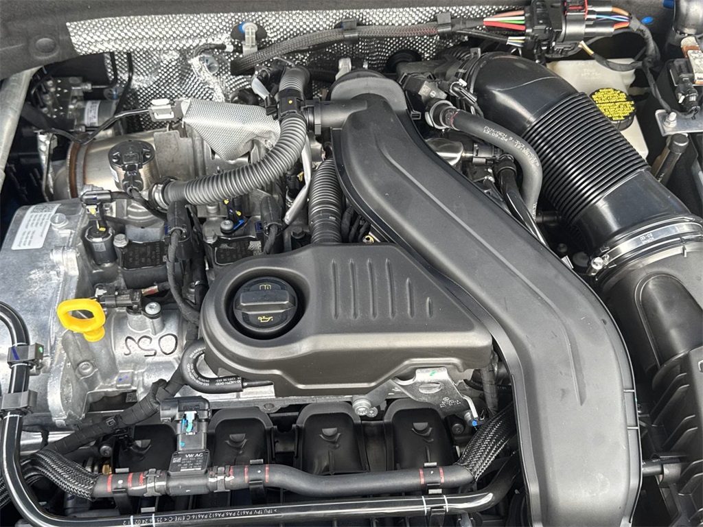 2025 Volkswagen Taos 1.5T SE Blue at DeMontrond Auto Country