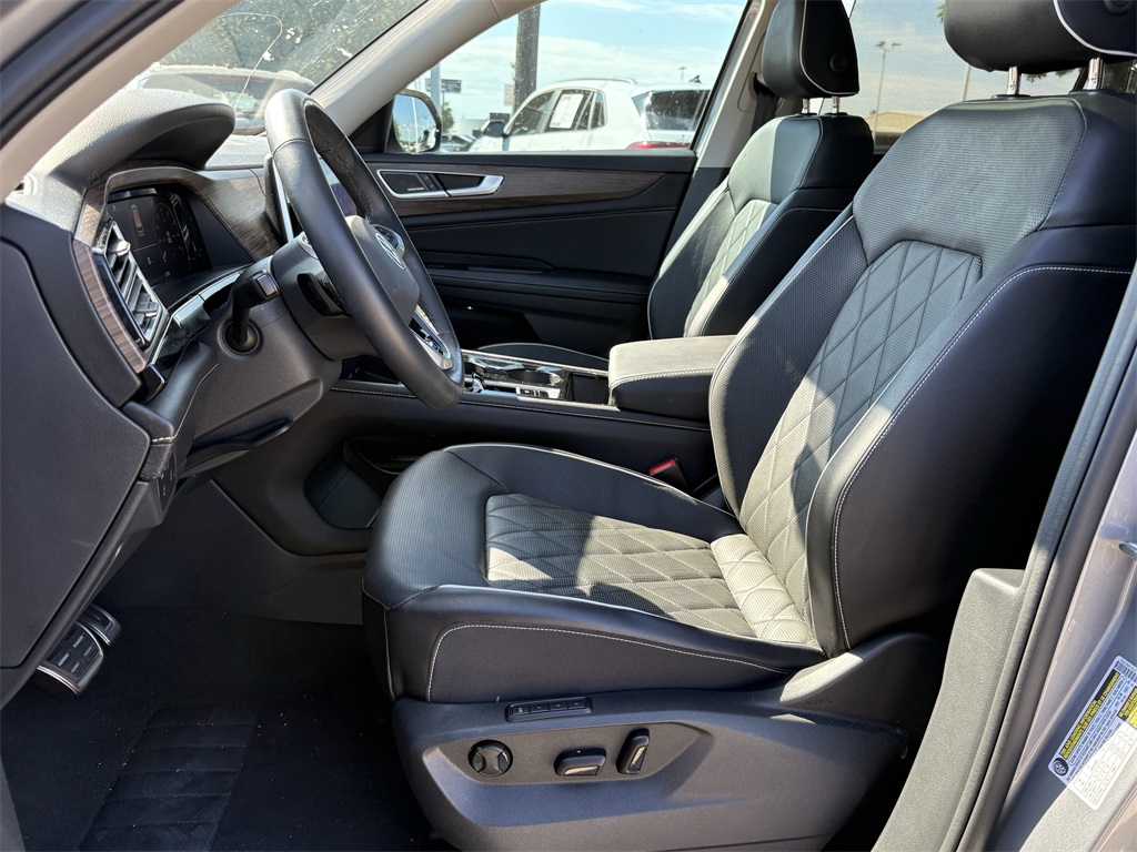 2024 Volkswagen Atlas 2.0T SEL Premium R-Line - 11