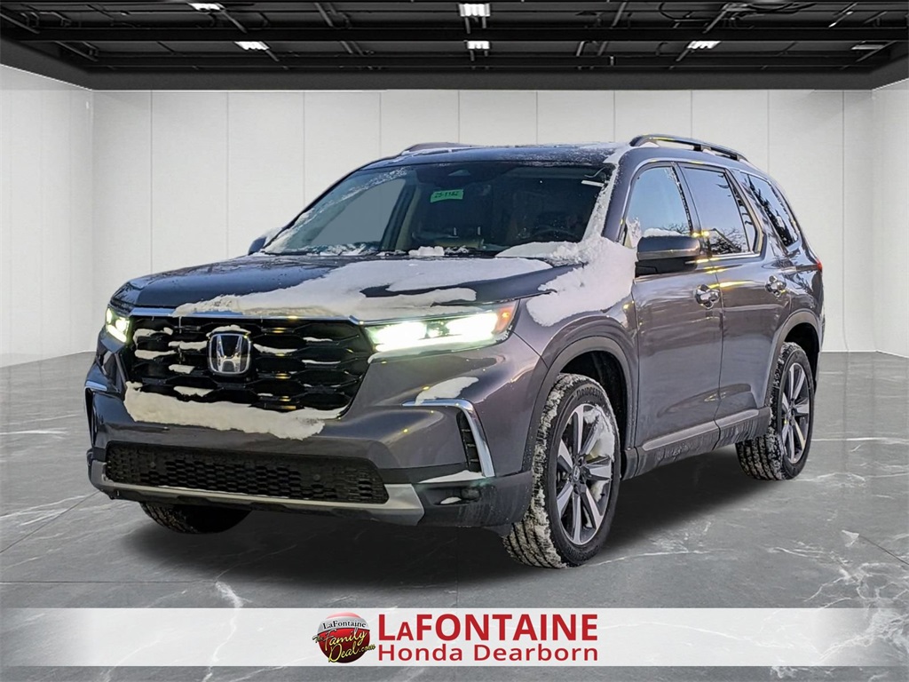 2025 Honda Pilot Touring