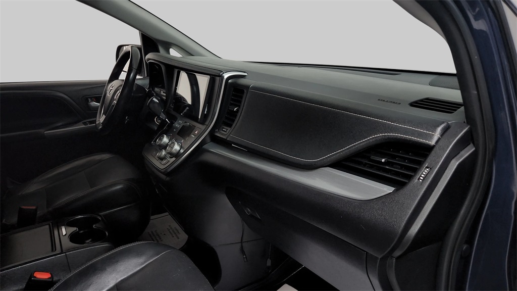 2018 Toyota Sienna SE Blue at DeMontrond Gulf Freeway