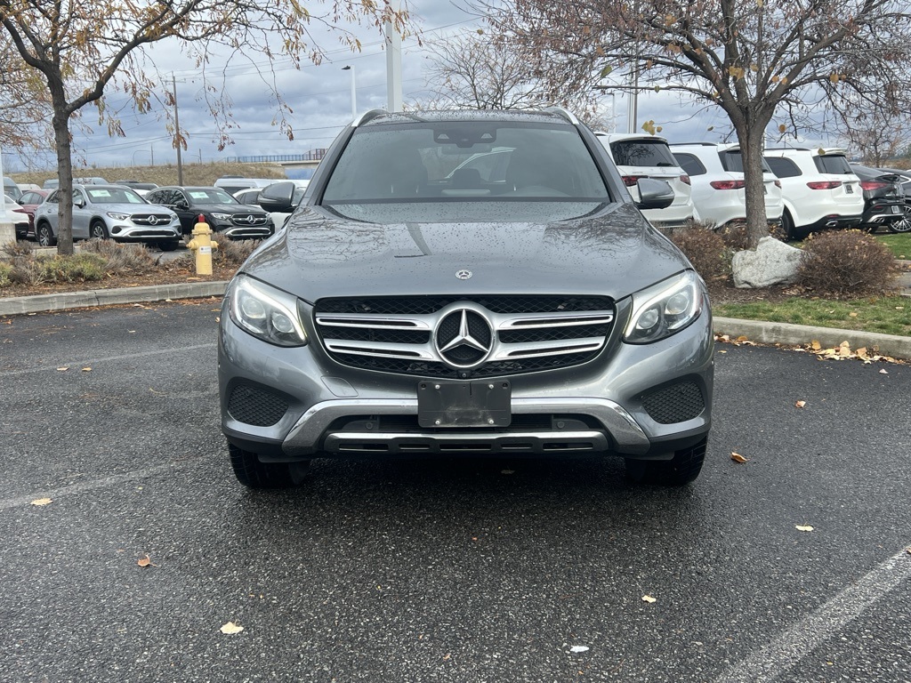 2018 Mercedes Benz GLC 300 photo 2
