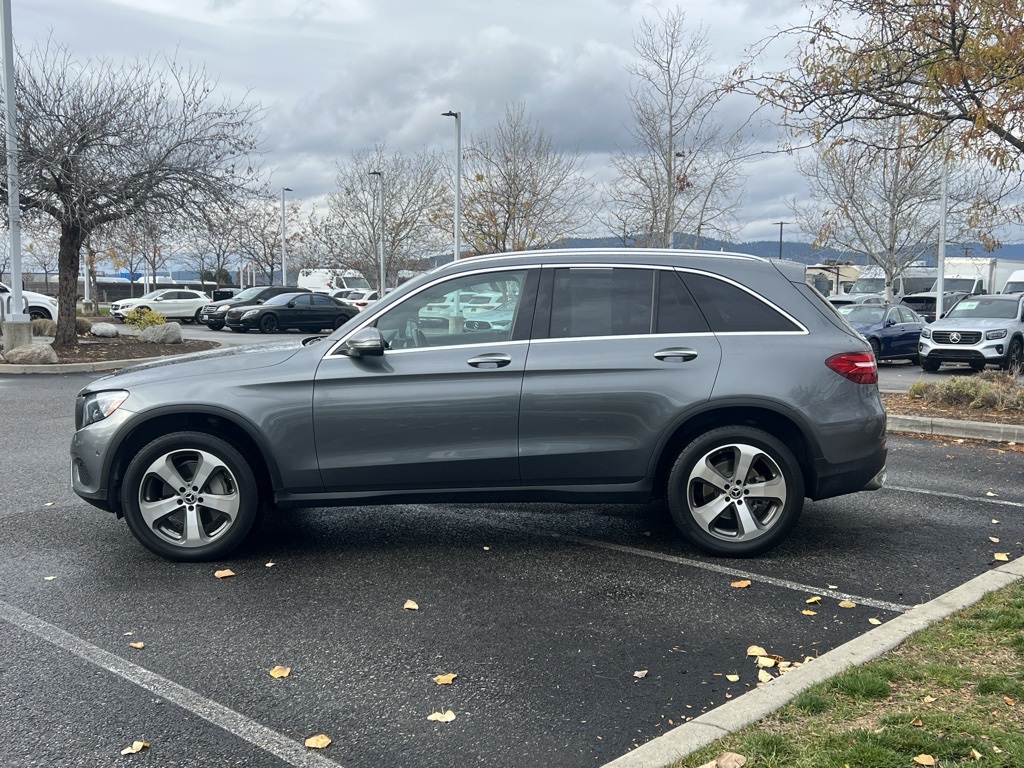 2018 Mercedes Benz GLC 300 photo 4