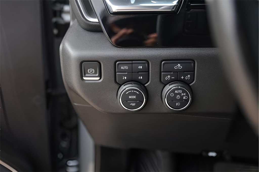 Used Car 2023 Chevrolet Silverado 1500  Lt Trail Boss For Sale Under $40,000 In Austin, Texas