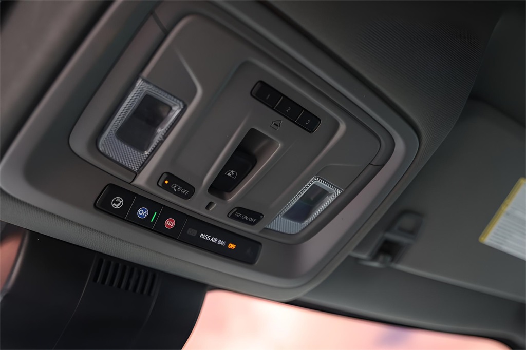 Used Car 2023 Chevrolet Silverado 1500  Lt Trail Boss For Sale Under $40,000 In Austin, Texas