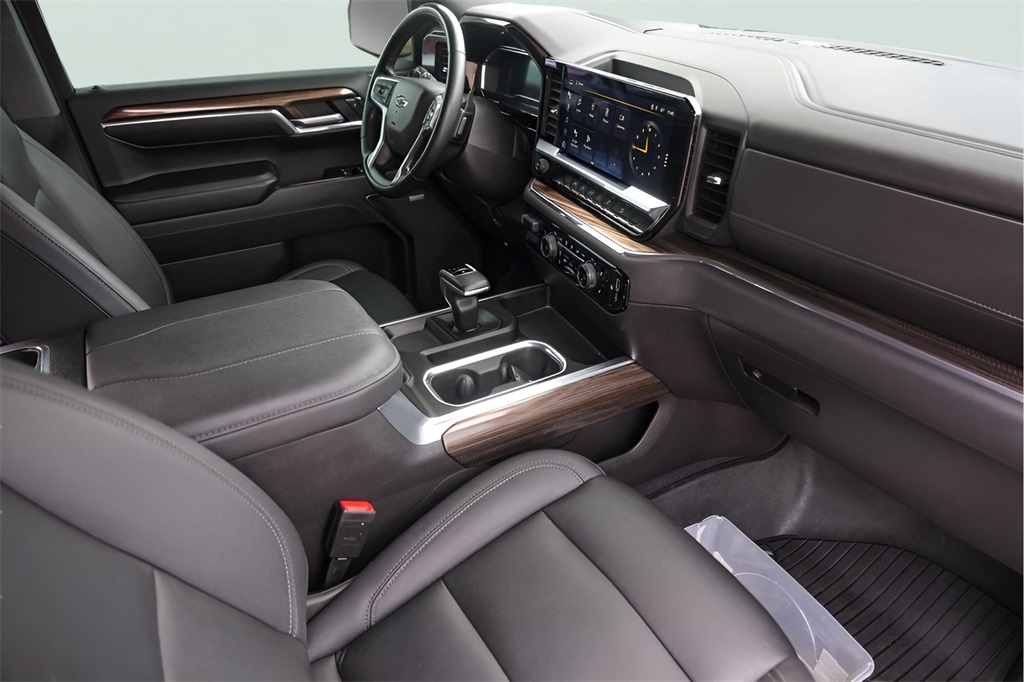 Used Car 2023 Chevrolet Silverado 1500  Lt Trail Boss For Sale Under $40,000 In Austin, Texas