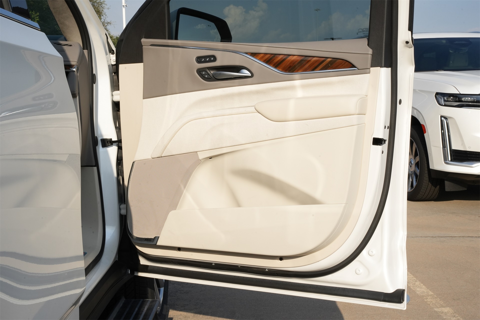 2024 Cadillac Escalade Premium Luxury Platinum White at Bayway Cadillac of The Woodlands