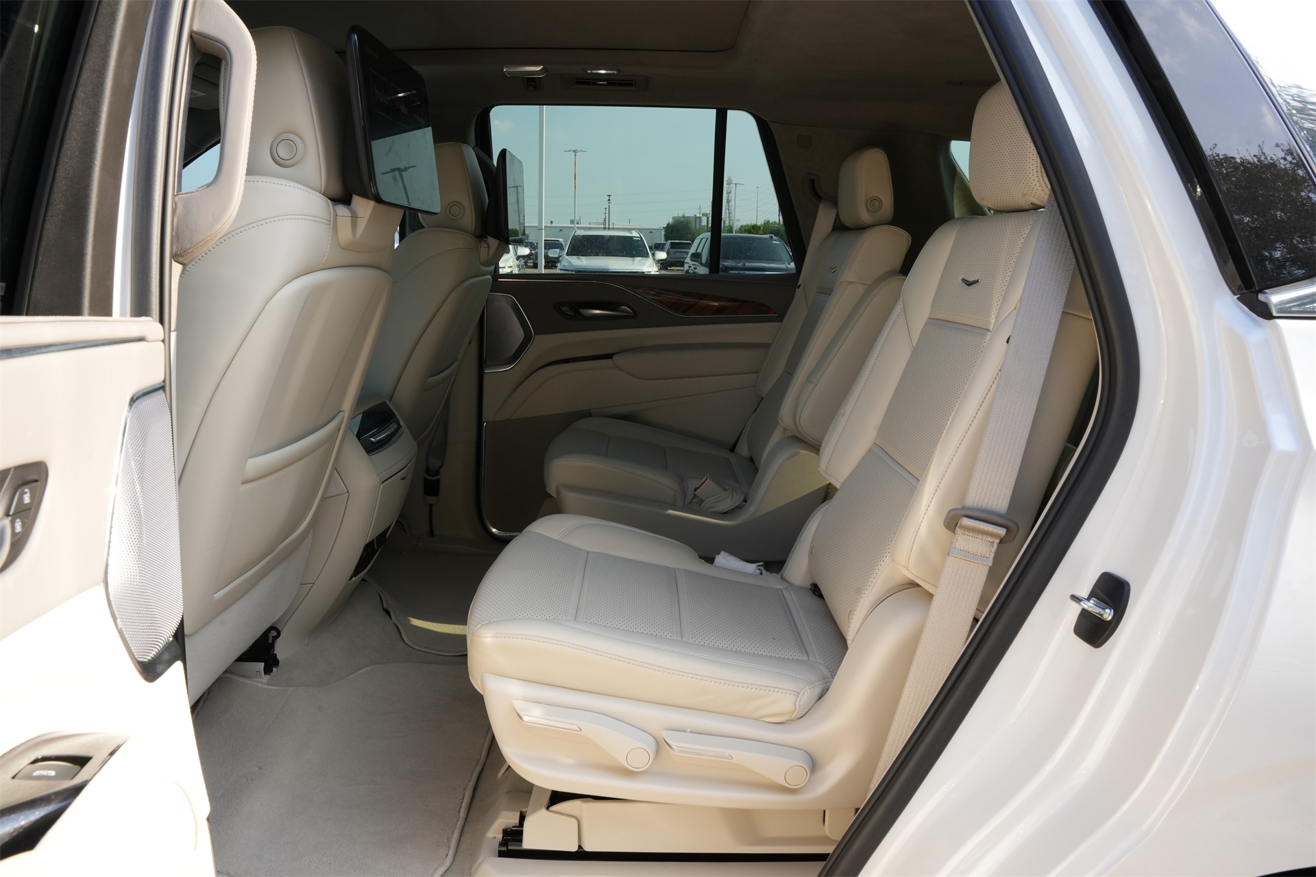 2024 Cadillac Escalade Premium Luxury Platinum White at Bayway Cadillac of The Woodlands