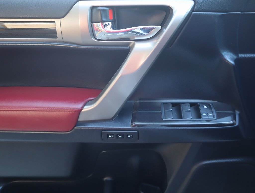 Thumbnail: 2020 Lexus GX - 17