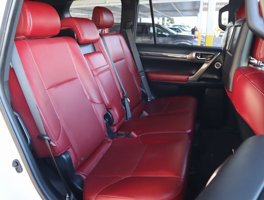 Thumbnail: 2020 Lexus GX - 23