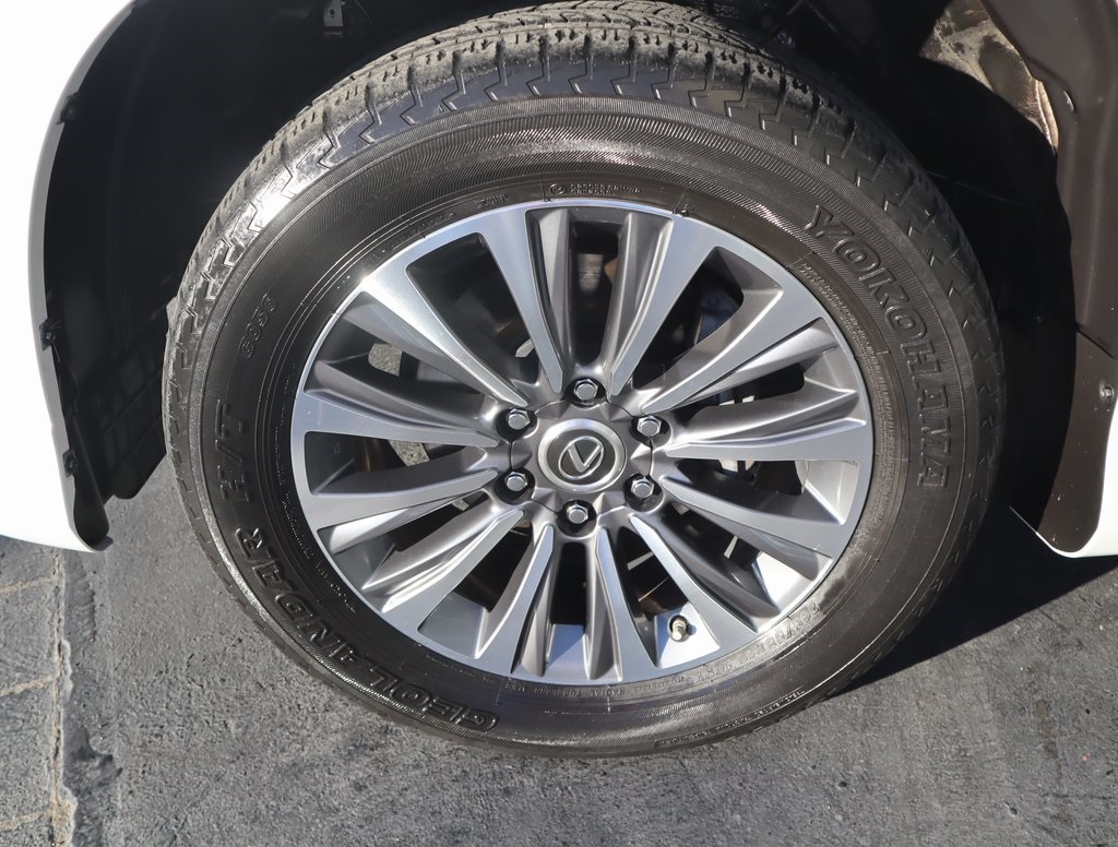 Thumbnail: 2020 Lexus GX - 8