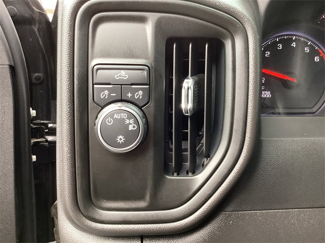 Used Car 2023 Chevrolet Silverado 1500  Custom For Sale Under $35,000 In San Antonio, Texas