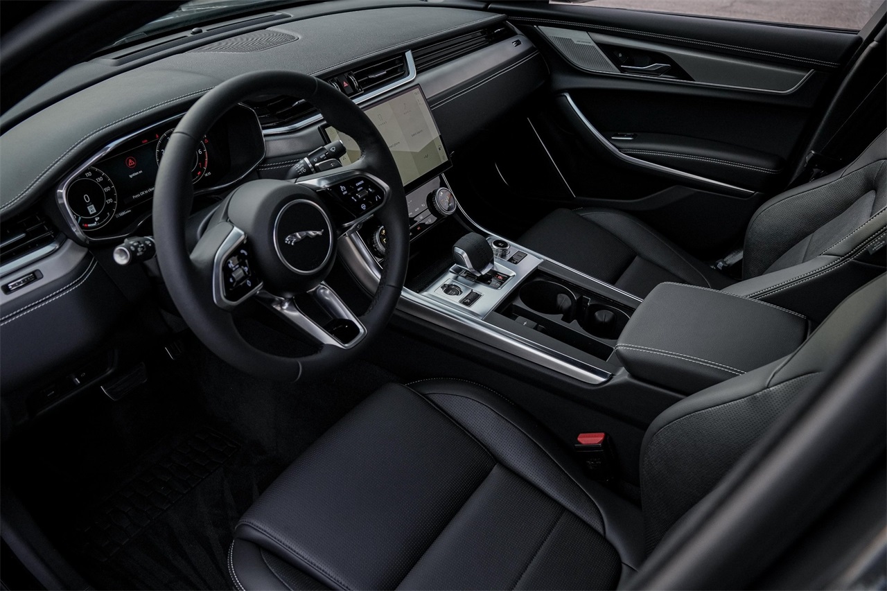 Used Car 2024 Jaguar Xf  R-dynamic Se For Sale Under $50,000 In Austin, Texas