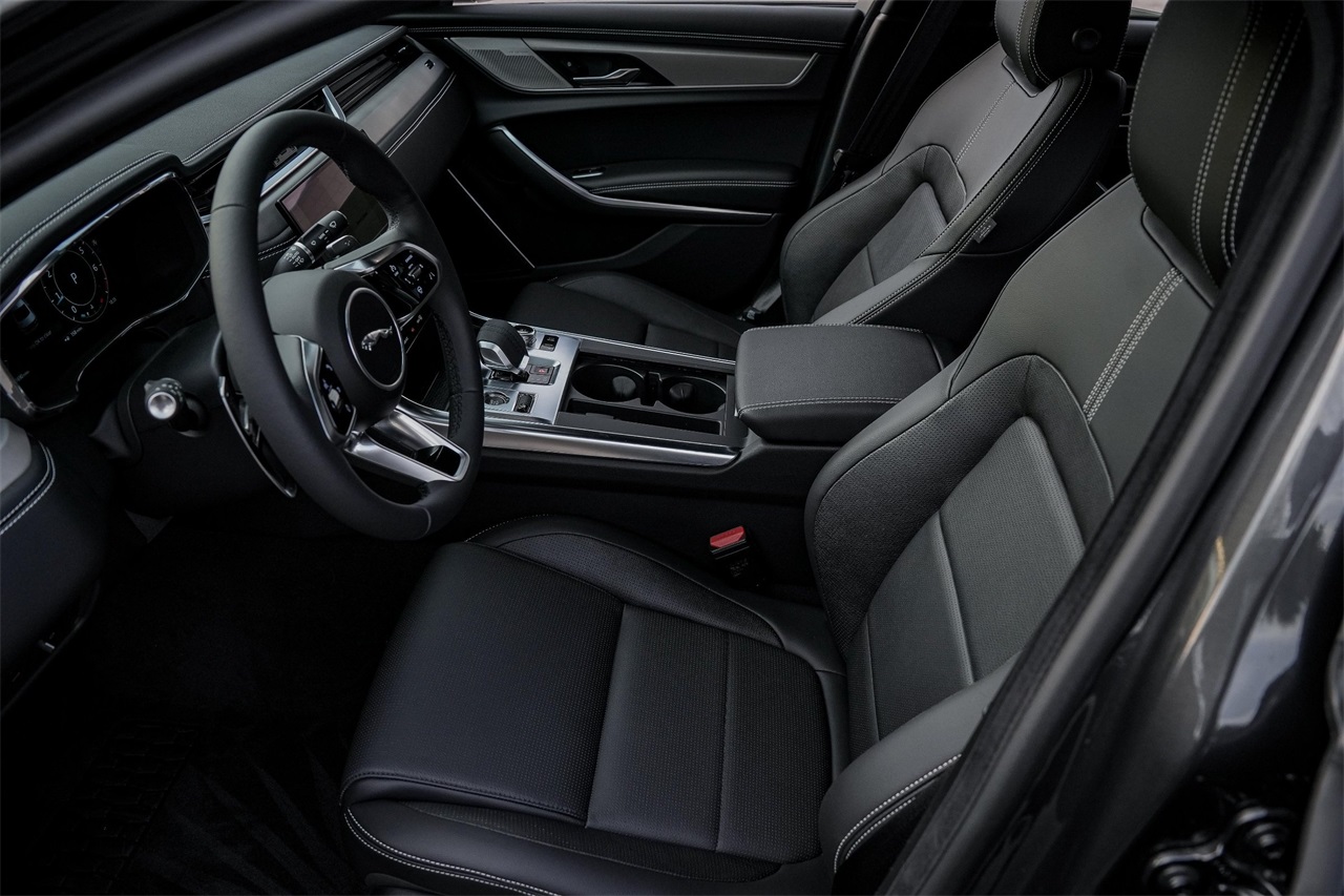 Used Car 2024 Jaguar Xf  R-dynamic Se For Sale Under $50,000 In Austin, Texas