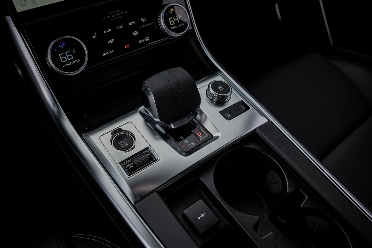 Used Car 2024 Jaguar Xf  R-dynamic Se For Sale Under $50,000 In Austin, Texas