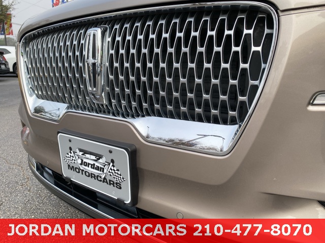 Used Car 2020 Lincoln Aviator  Reserve For Sale Under $30,000 In San Antonio, Texas