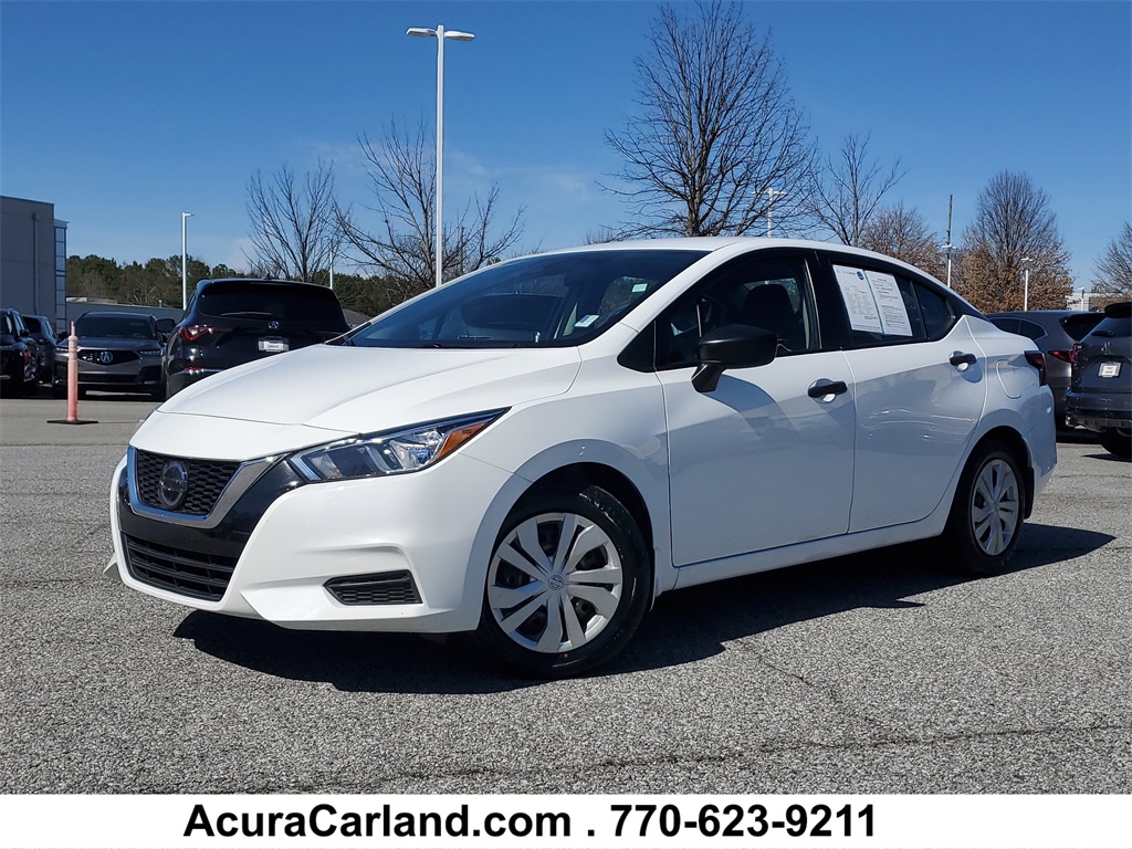 2022 Nissan Versa S FWD