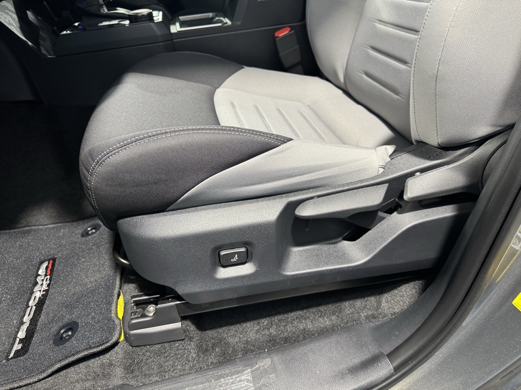 Thumbnail: 2025 Toyota Tacoma - 27