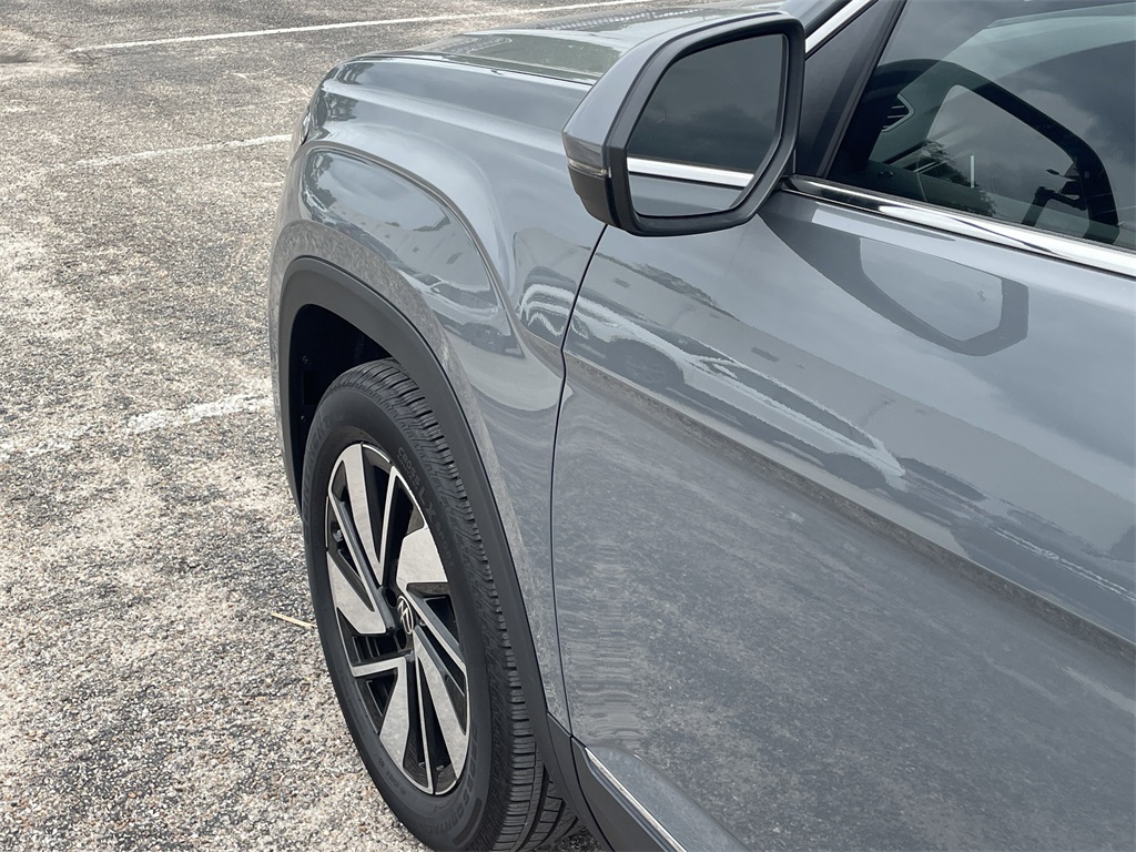 2025 Volkswagen Atlas 2.0T SEL - 9