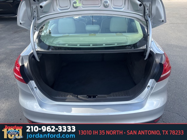 Used Car 2017 Ford Focus  Se For Sale Under $10,000 In San Antonio, Texas