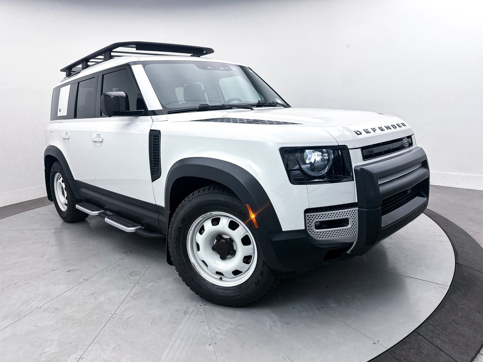 2023 Land Rover Defender 110 S