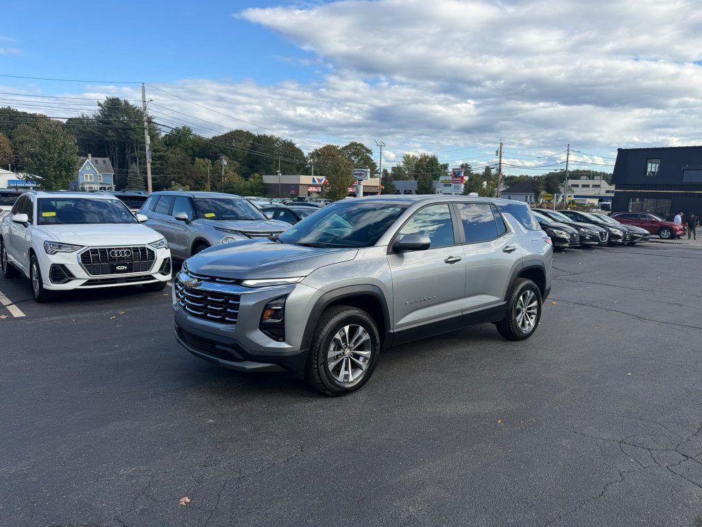 Sterling Gray Metallic 2026 Chevrolet Equinox SUV / Crossover Four-Wheel Drive 8-Speed Automatic