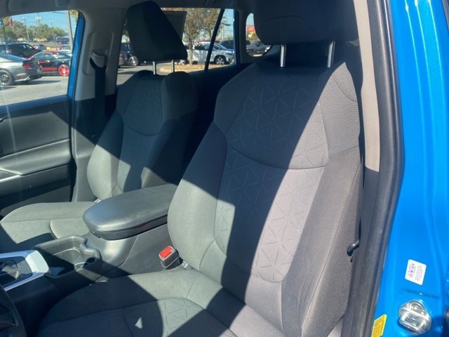 Used Car 2021 Toyota Rav4  Xle For Sale Under $25,000 In San Antonio, Texas