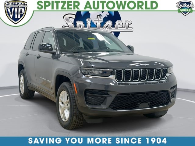 Baltic Gray Metallic Clearcoat 2026 Jeep Grand Cherokee SUV / Crossover Four-Wheel Drive 8-Speed Automatic