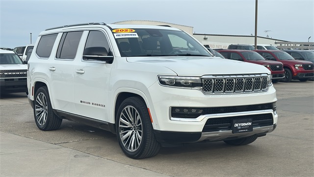 2023 Jeep Grand Wagoneer Series III 4WD