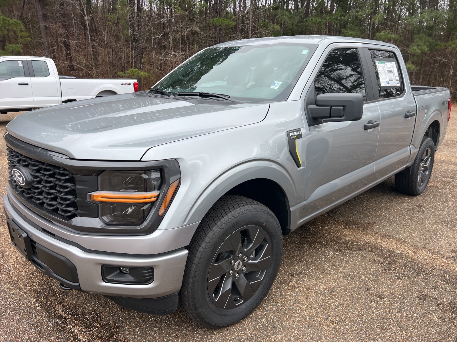 2025 Ford F-150 STX 4dr SuperCrew 4WD