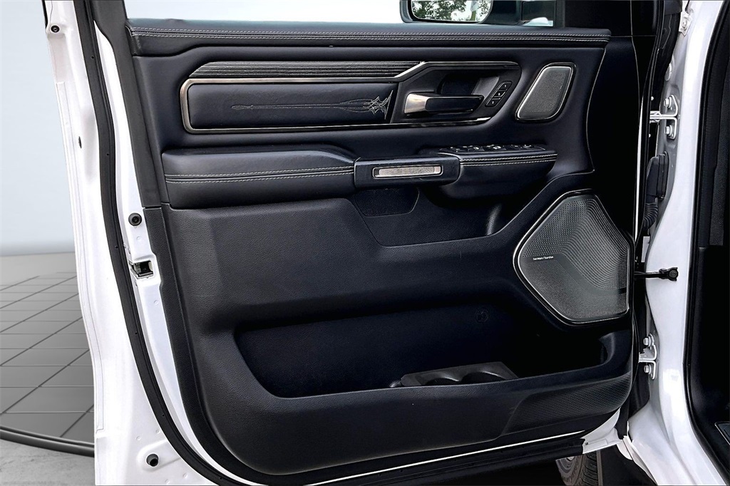 2021 Ram 1500 Limited Off-white at Autostrade