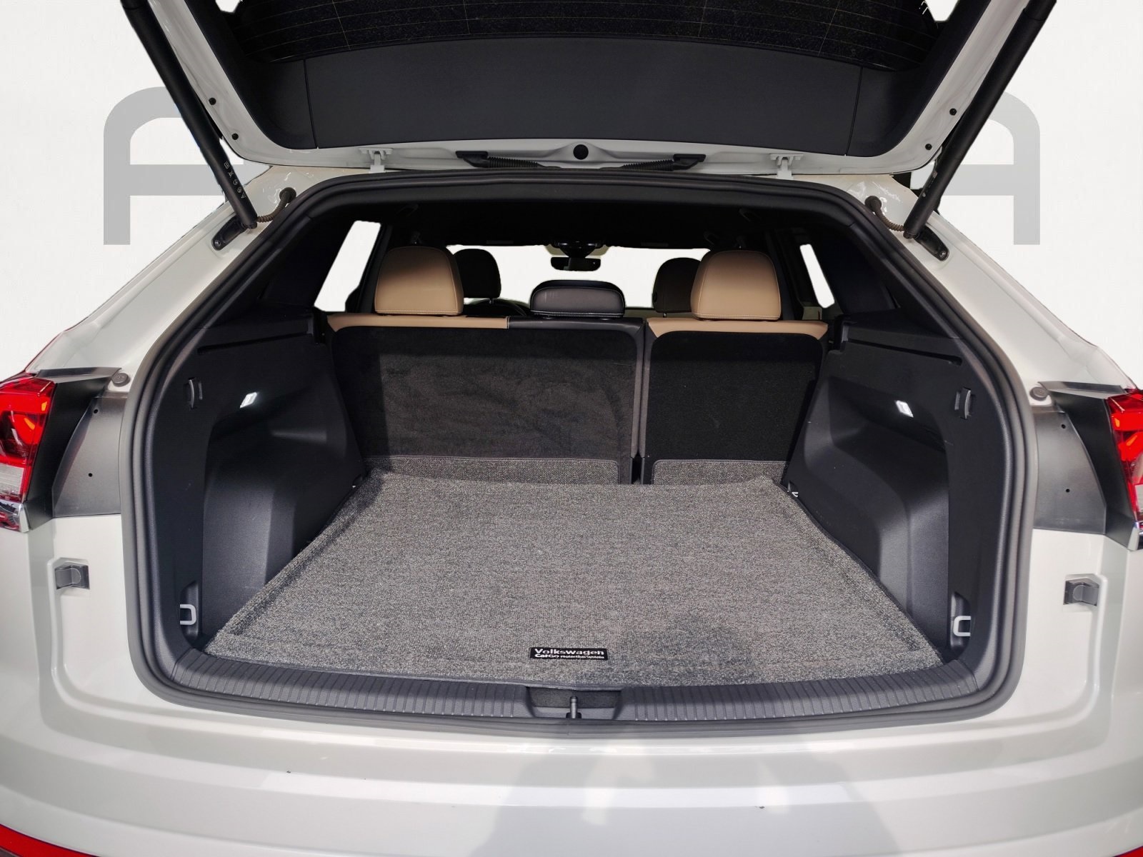 Used Car 2024 Volkswagen Atlas Cross Sport  2.0t Se W/technology For Sale Under $35,000 In San Antonio, Texas