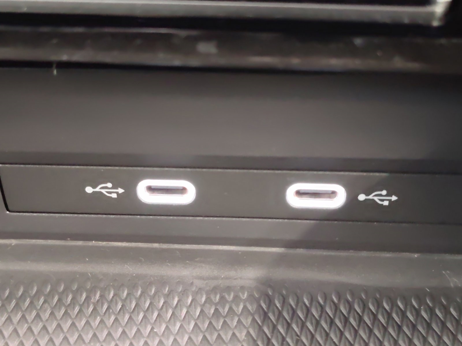 Used Car 2024 Volkswagen Atlas Cross Sport  2.0t Se W/technology For Sale Under $35,000 In San Antonio, Texas