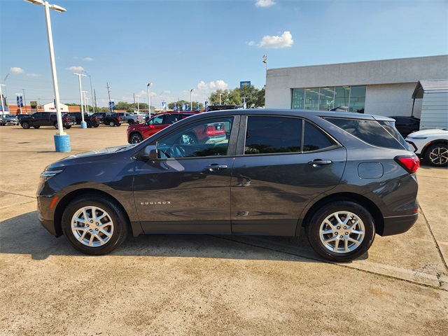 2022 Chevrolet Equinox LS - 3