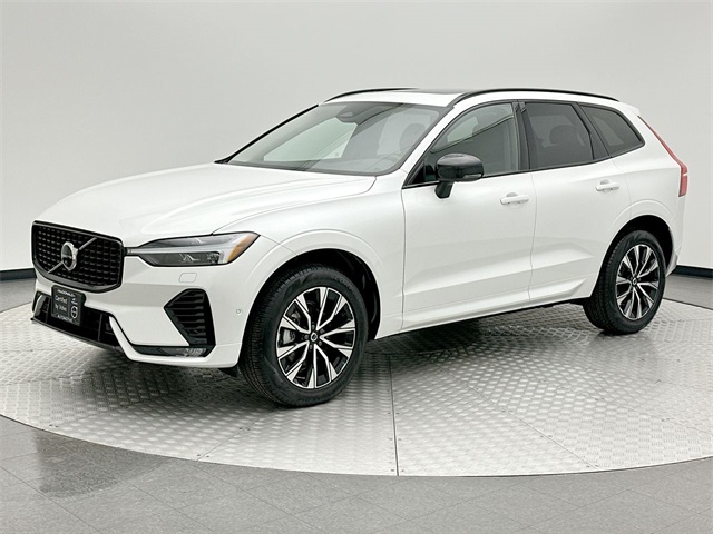 2025 Volvo XC60 B5 Plus Dark Theme AWD