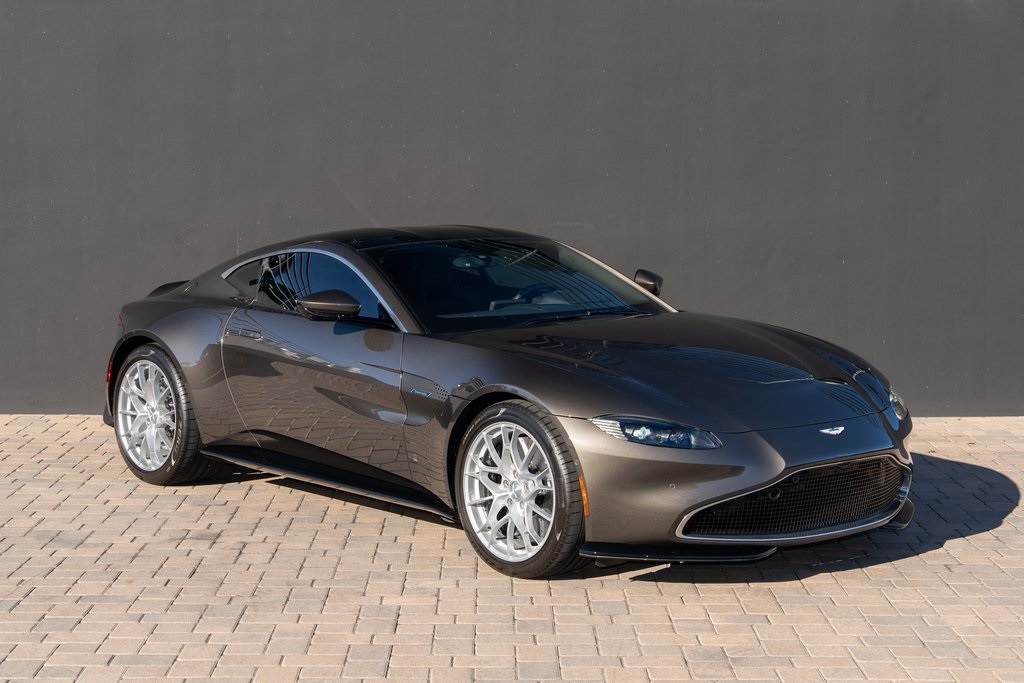 2022 Aston Martin Vantage